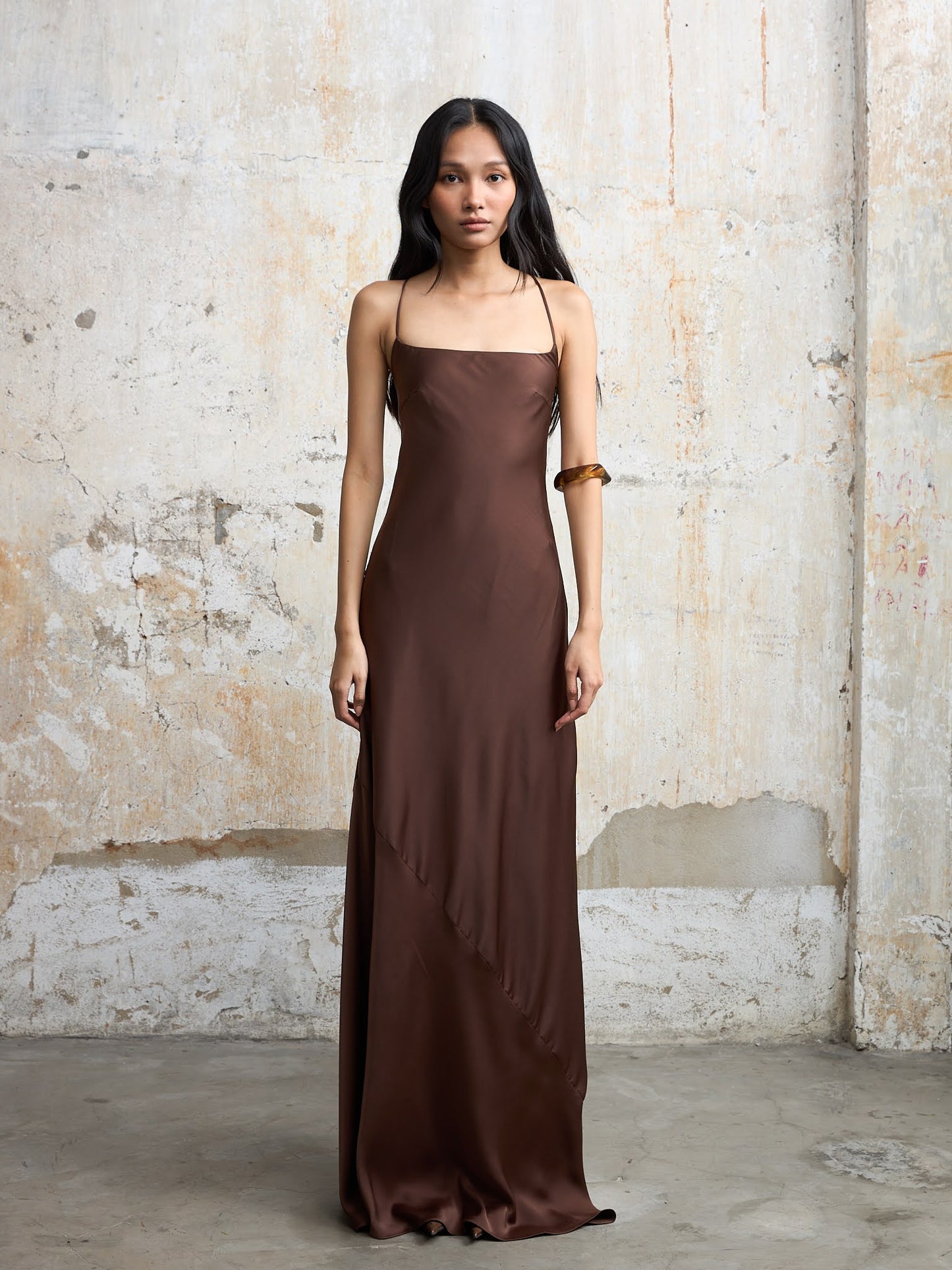 Đầm Tám Tiết Nâu